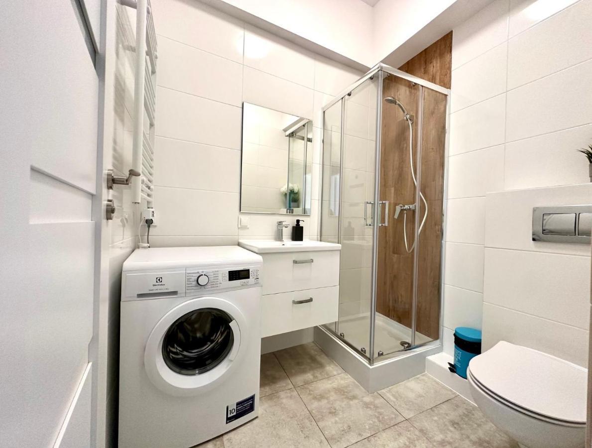 Mmrent Shadow Room Гданск Екстериор снимка
